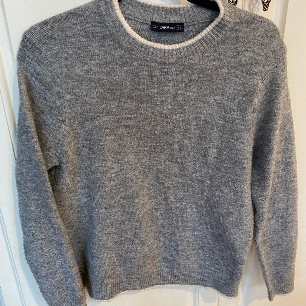 Zara pullover sweater, gray with white trim, size small